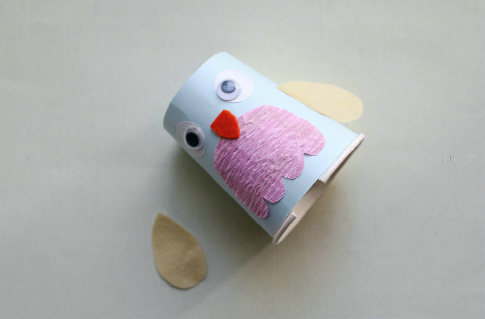 手工DIY可爱的纸杯小企鹅制作方法图解教程