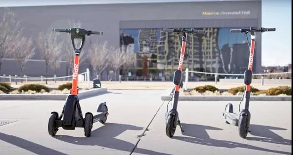 福特设计共享滑板车 可远程操控、半自动行驶和自动停泊